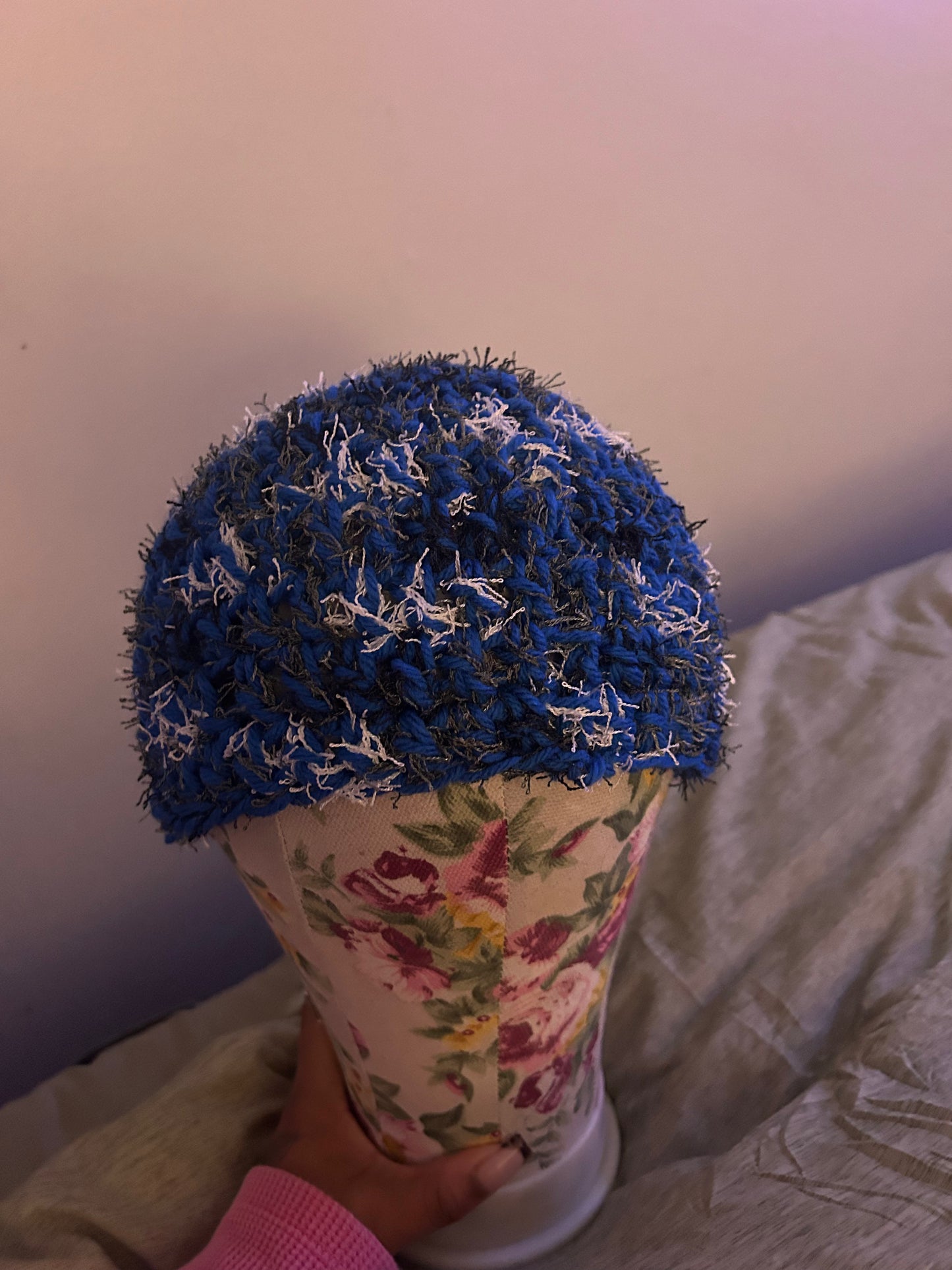 Distressed beanie- Blue