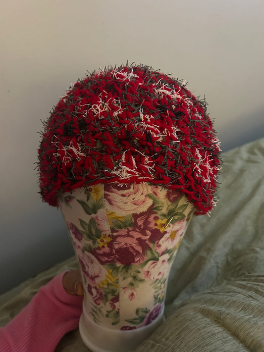 Distressed beanie- Red